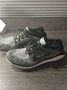 Nike free flyknit (only used on treadmill)